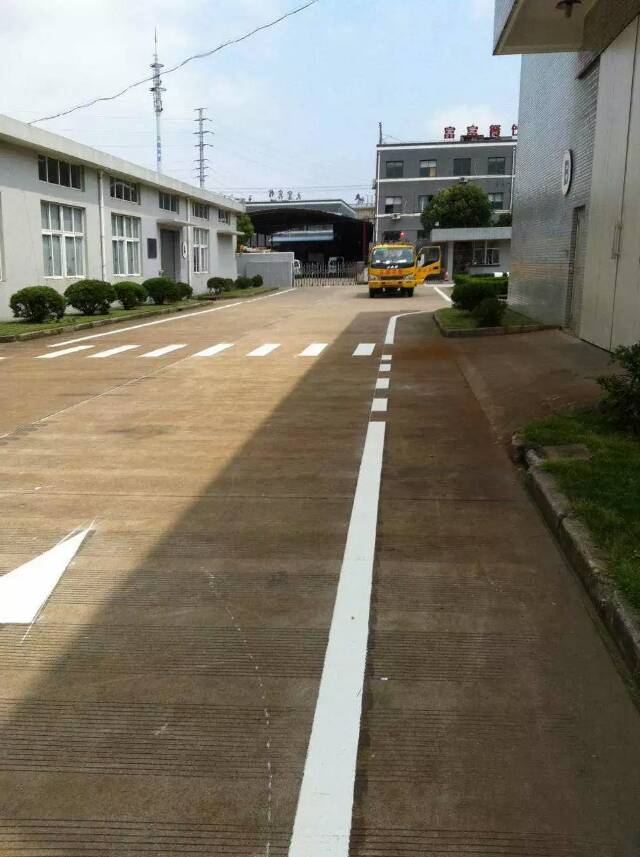 交通设施的的精品-道路划线机